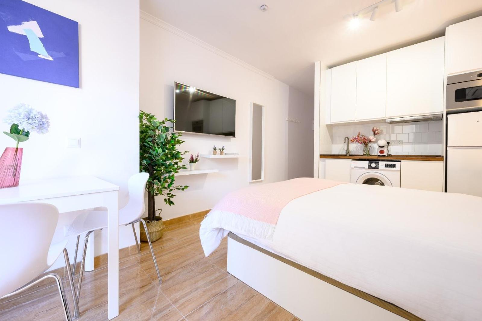 El Yate In Front Of The Sea By 10Tosea Apartment Fuengirola Bagian luar foto